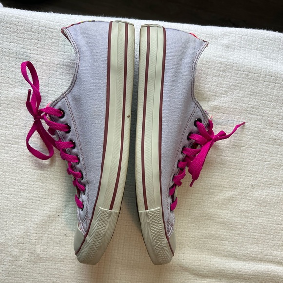 Custom Converse sneakers - Picture 4 of 7